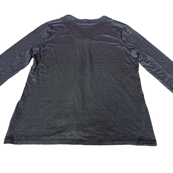 Talbots V-Neck Lightweight Stretch Rayon Blouse; Navy/White; 3/4 Sleeve; Size M - Picture 2 of 5